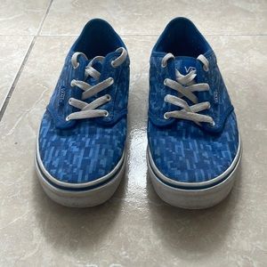 Youth 6, Women’s 8 Blue Vans